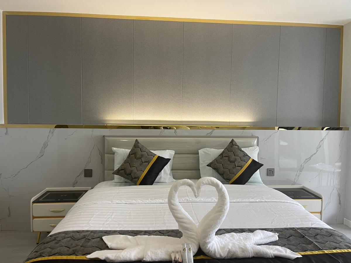 Berich Hotel Tak Esterno foto