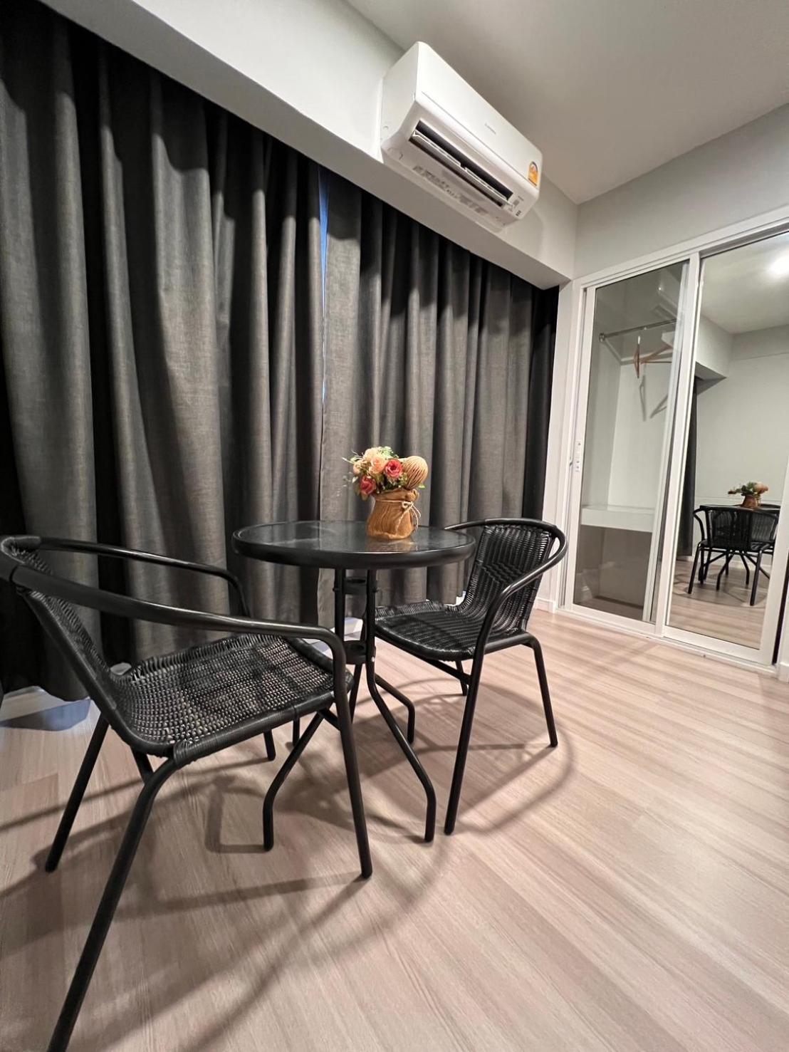 Berich Hotel Tak Esterno foto