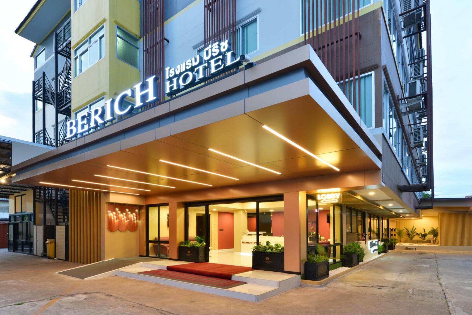 Berich Hotel Tak Esterno foto